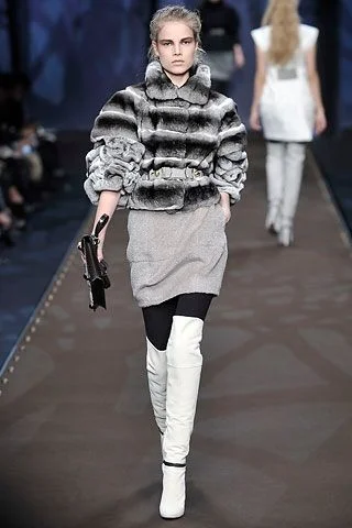 Look 8